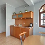 Zacisze & By Renters Διαμέρισμα *