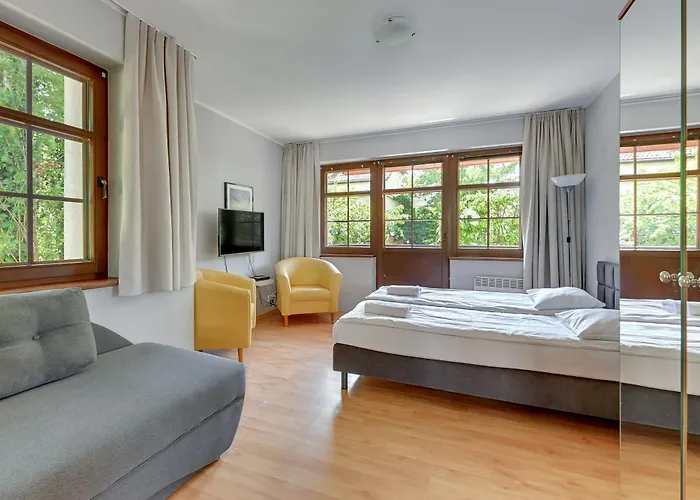 Zacisze & By Renters Апартаменты *